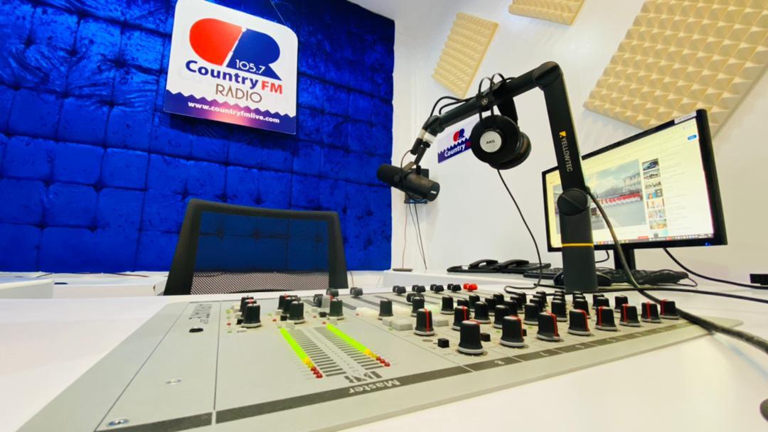 Inside Country FM radio